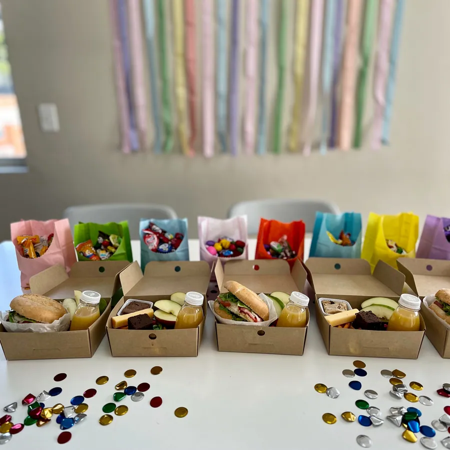 Individual snack boxes for party sorpresas
